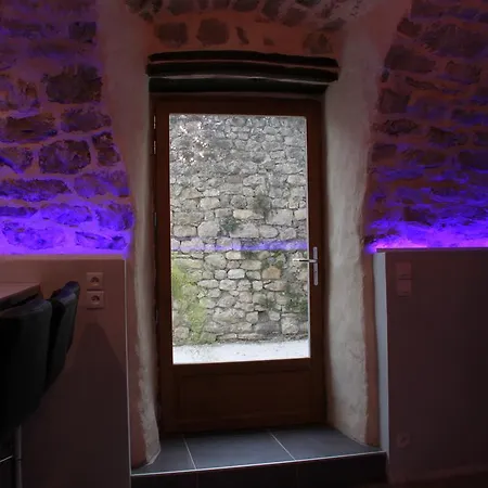 De La Fontaine Holiday home *